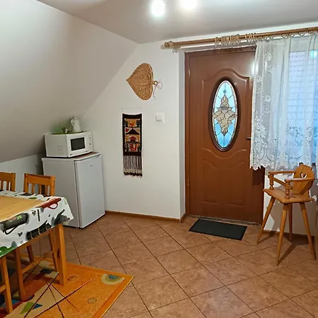 Апартаменты Zacisze Pod Lasem