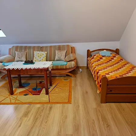 Zacisze Pod Lasem Apartamento *