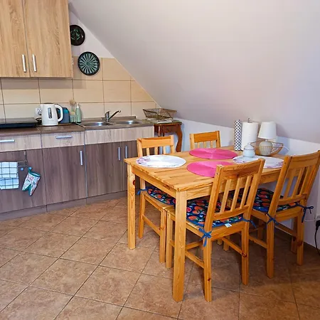 Zacisze Pod Lasem Apartamento *